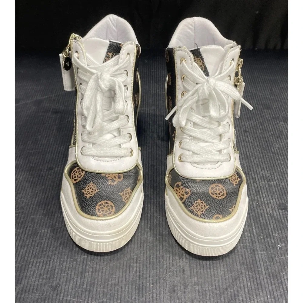 Guess 🤎🖤💛Wedge Heel Sneakers White Leather Gold Trim Monogram‎ Logo Size 5 US
